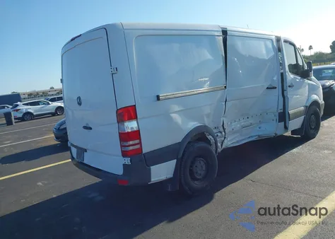2016 Mercedes-Benz Sprinter Normal Roof из США, поврежденный, VIN WD3PE7DDXGP246023